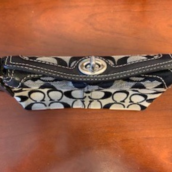 Coach Wristlet - Picture 2 of 5